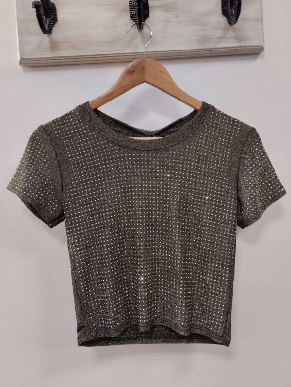 Buzo crop top con brillo